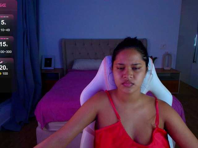 AmeliaEmmy live cam on BongaCams