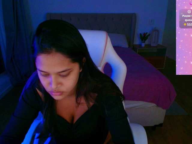 AmeliaEmmy live cam on BongaCams