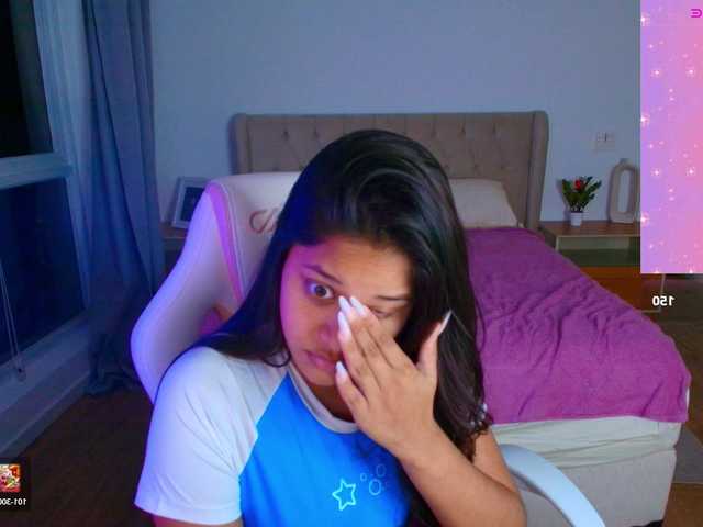 AmeliaEmmy live cam on BongaCams