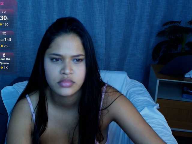 AmeliaEmmy live cam on BongaCams