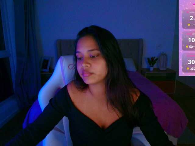 AmeliaEmmy live cam on BongaCams