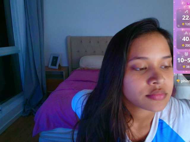 AmeliaEmmy live cam on BongaCams