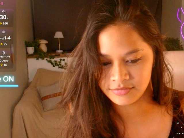 AmeliaEmmy live cam on BongaCams