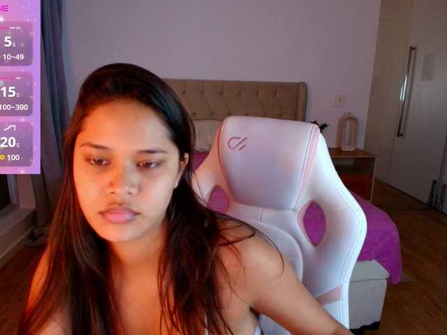 AmeliaEmmy live cam on BongaCams