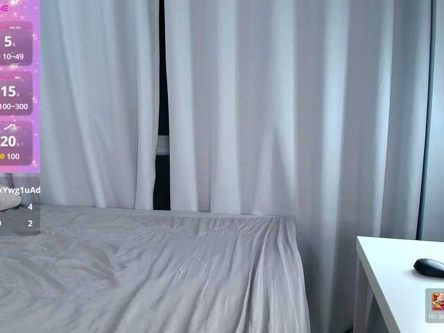 AmeliaEmmy live cam on BongaCams