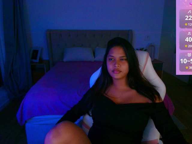 AmeliaEmmy live cam on BongaCams