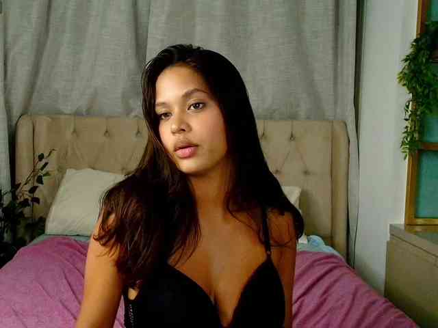 AmeliaEmmy webcam