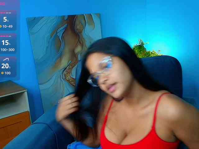 Model: AmeliaEmmy