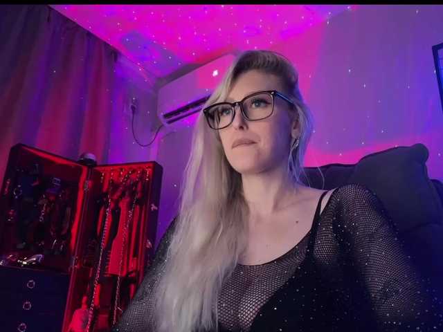 Miss-Liya live webcam show