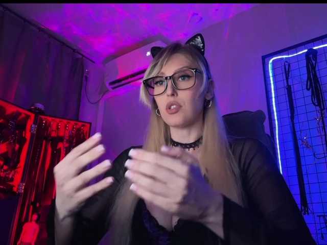 Miss-Liya live cam on BongaCams