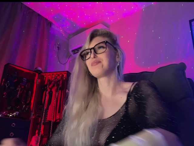 Miss-Liya live webcam show