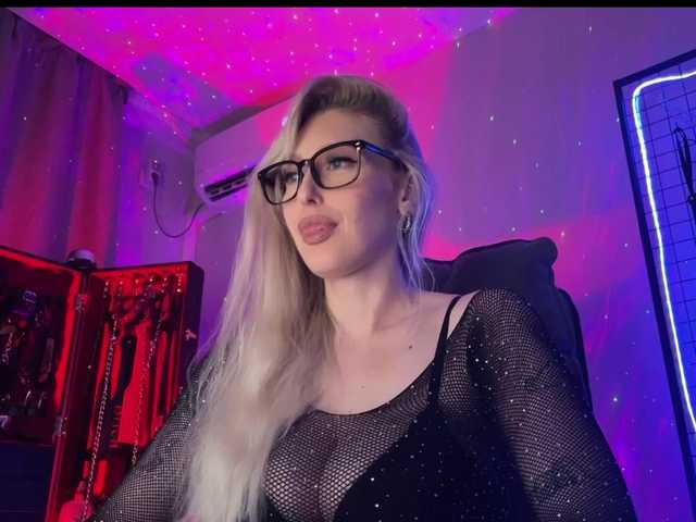 Miss-Liya live webcam show