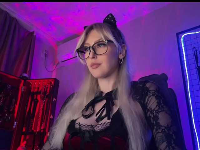 Miss-Liya live webcam show