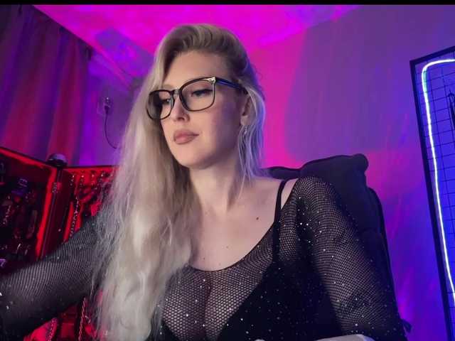 Miss-Liya live webcam show