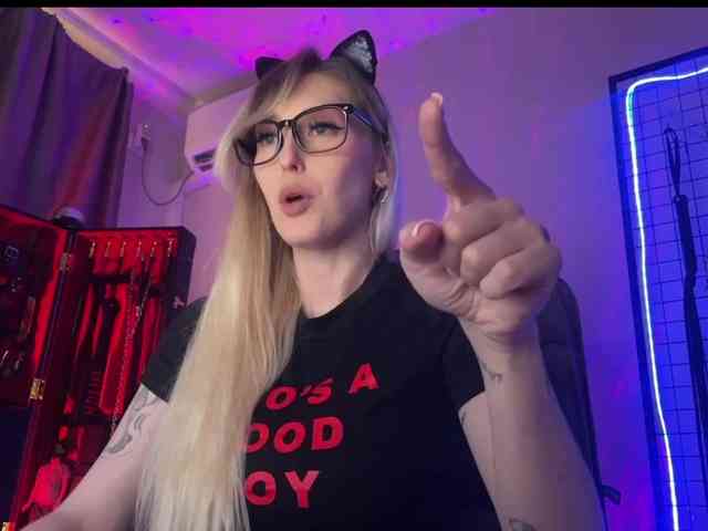 Miss-Liya webcam