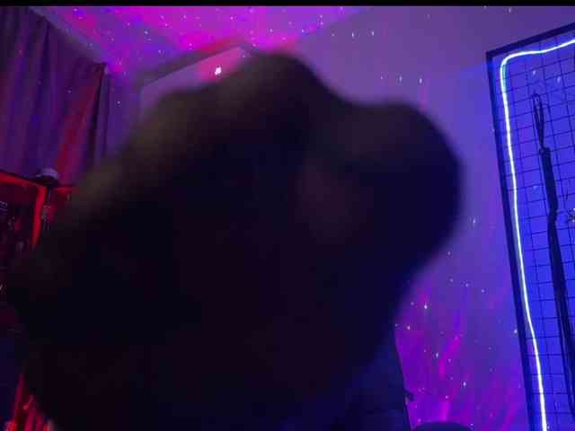 Miss-Liya webcam