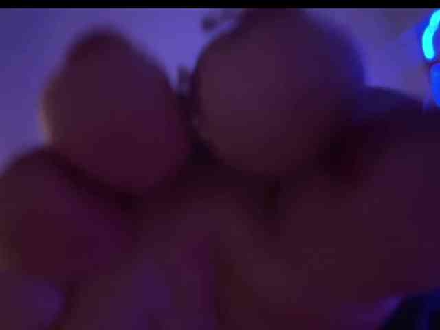 Miss-Liya webcam
