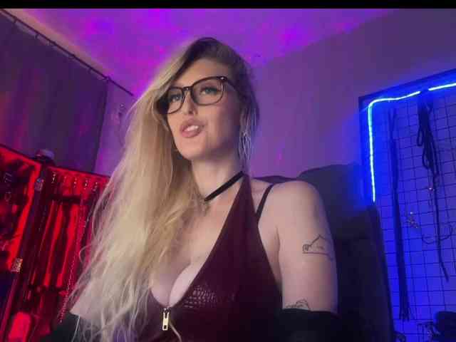Miss-Liya Sex Cam Show