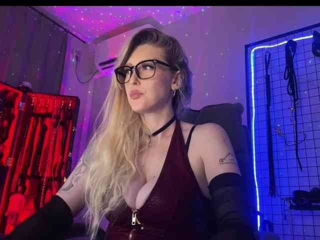 Miss-Liya webcam