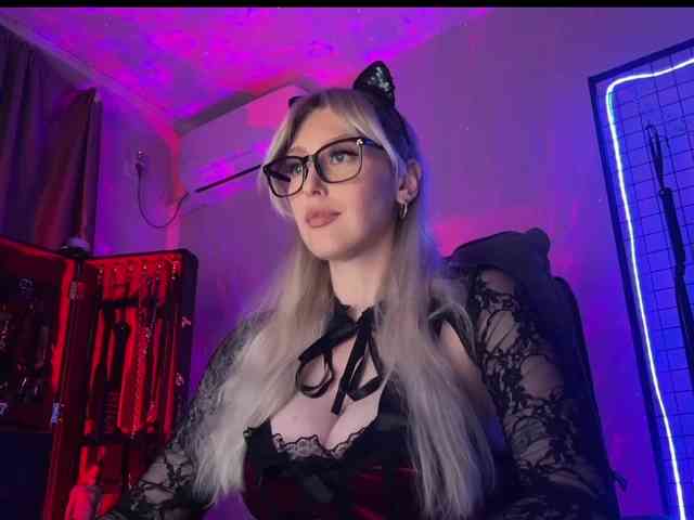 Miss-Liya webcam