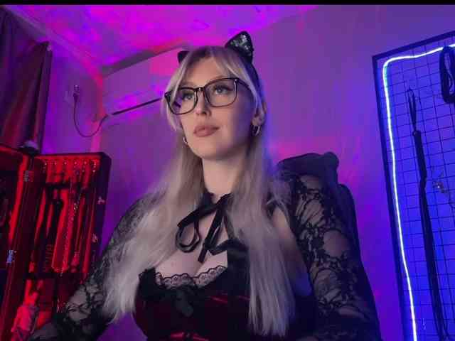 Miss-Liya webcam