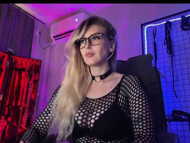 Miss-Liya Sex Cam Show