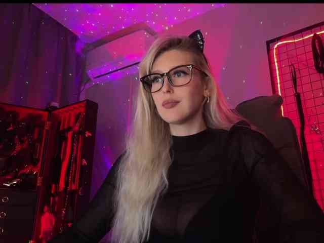 Miss-Liya webcam
