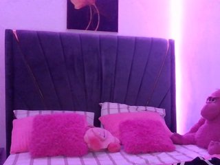 QueenB2 Porn Show