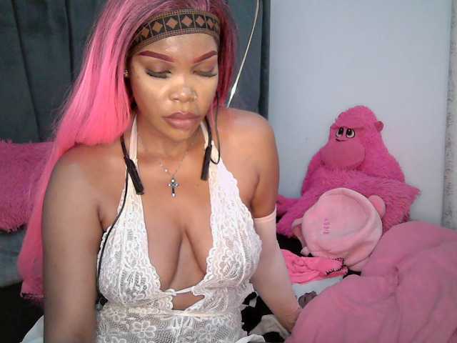 QueenB2