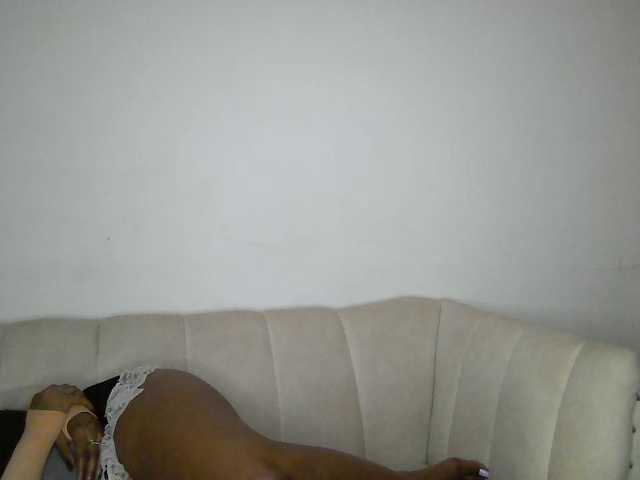 QueenB2