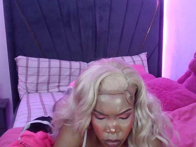 QueenB2