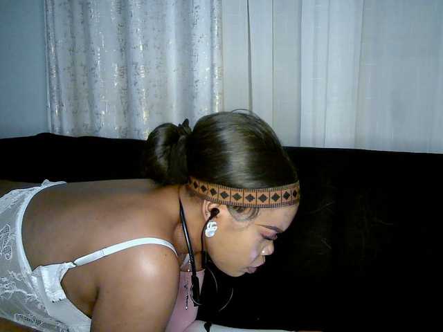 QueenB2