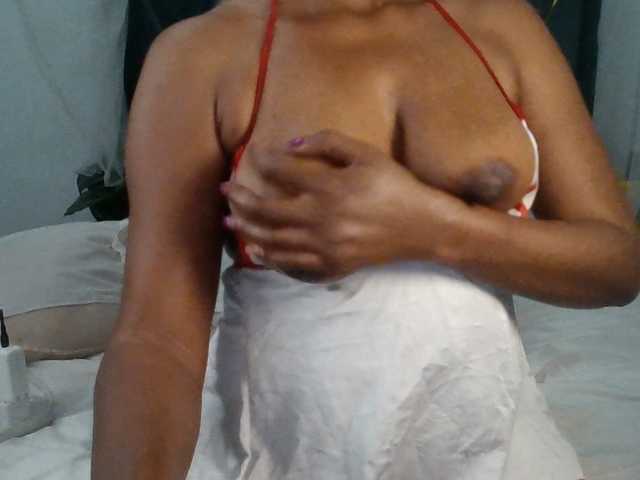 QueenB2