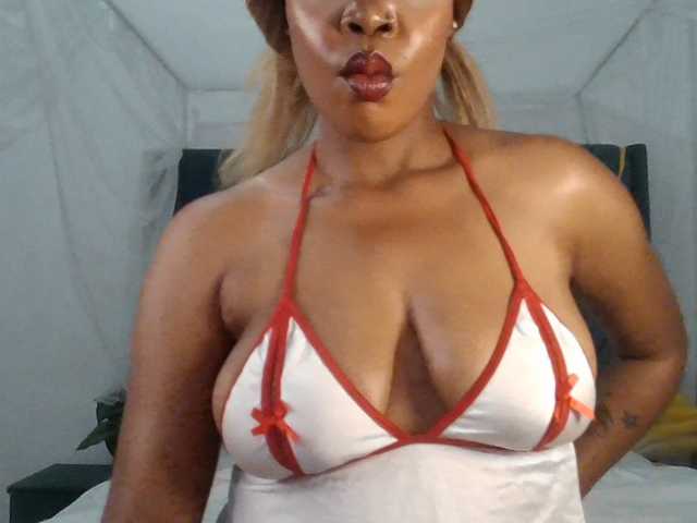 QueenB2