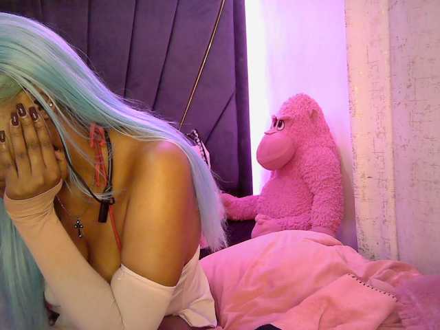 QueenB2