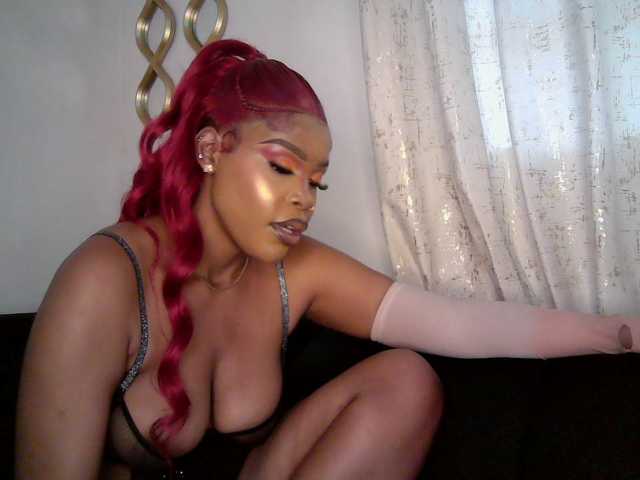 QueenB2