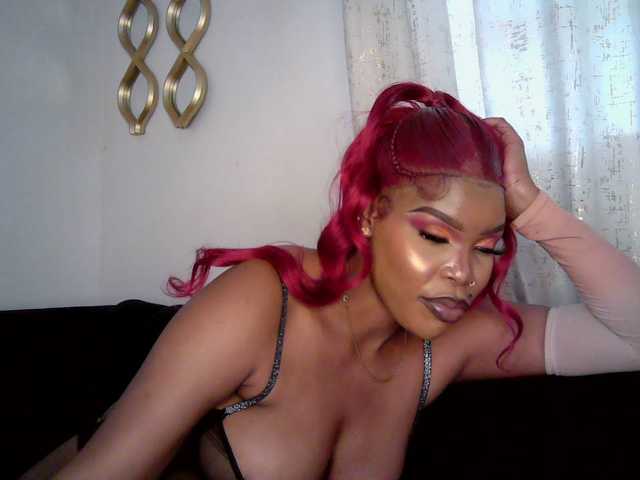 QueenB2