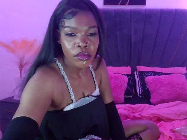 QueenB2