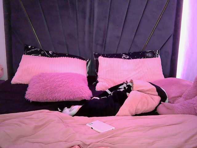 QueenB2