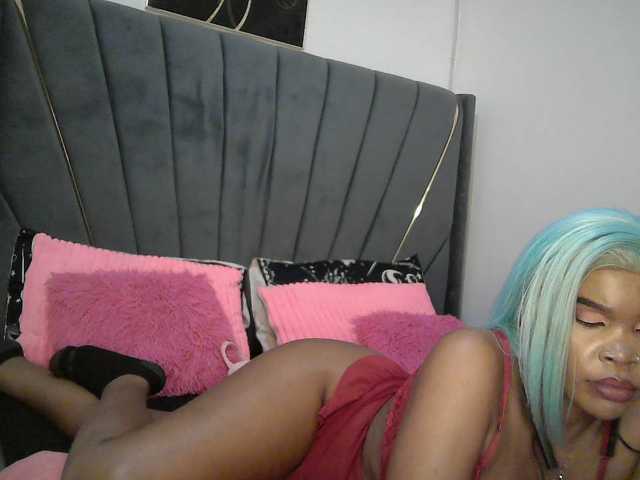 QueenB2