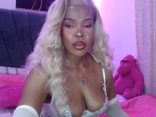 QueenB2