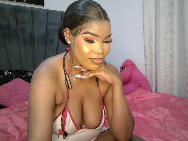 QueenB2