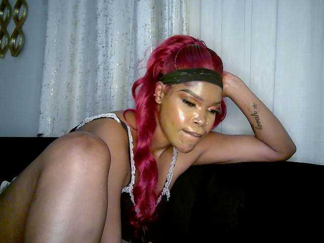 QueenB2