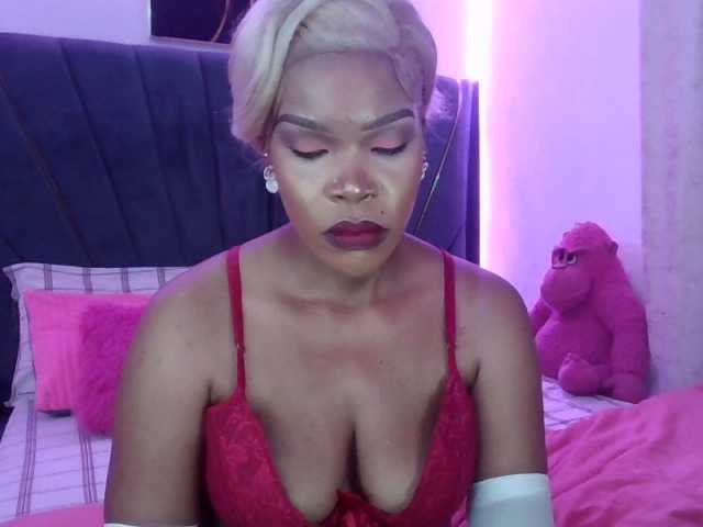 QueenB2