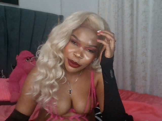 QueenB2