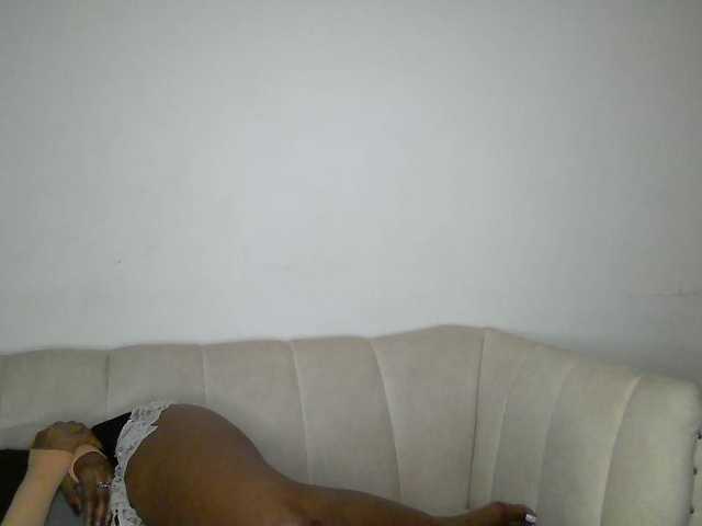 QueenB2