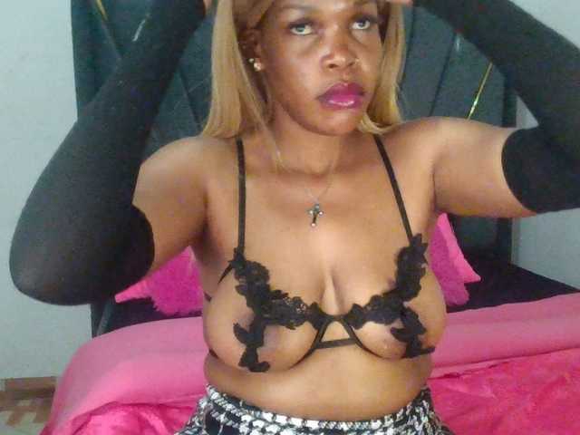 QueenB2