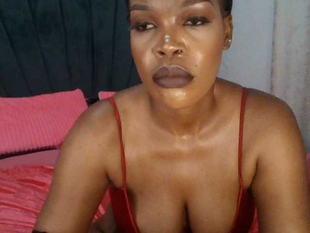 QueenB2