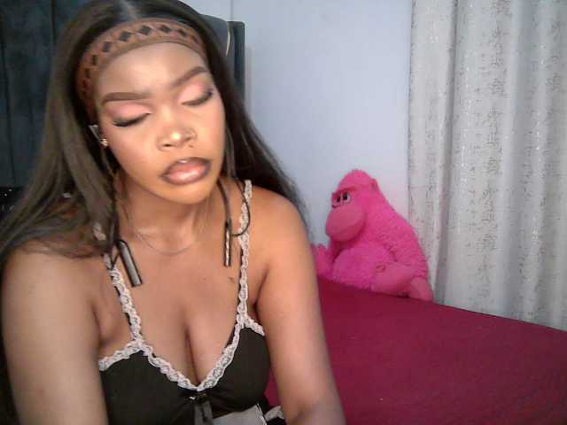 QueenB2