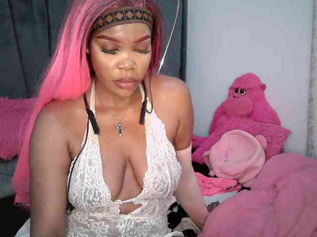 QueenB2